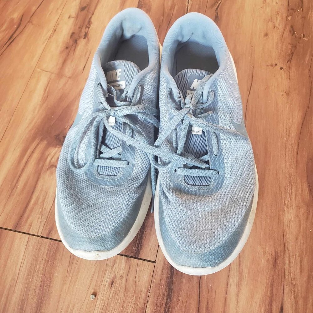 Nike Flex Shoes